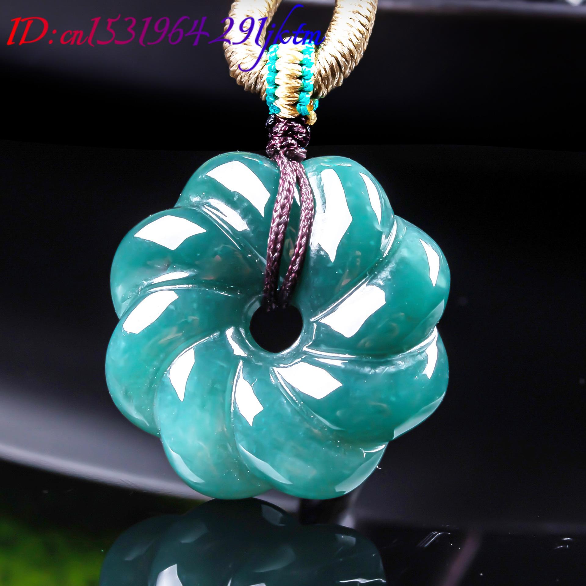 Collier avec pendentif en jade - Jewelry & Watches Bench avis et prix