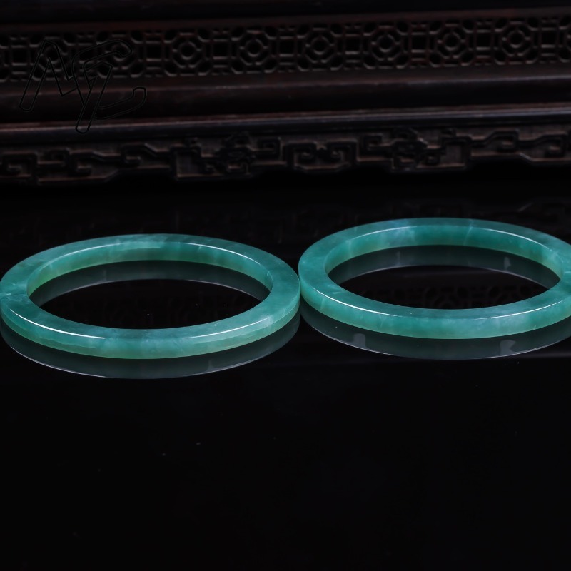 Bracelet en émeraude naturelle - Jewelry & Watches Bench avis et prix