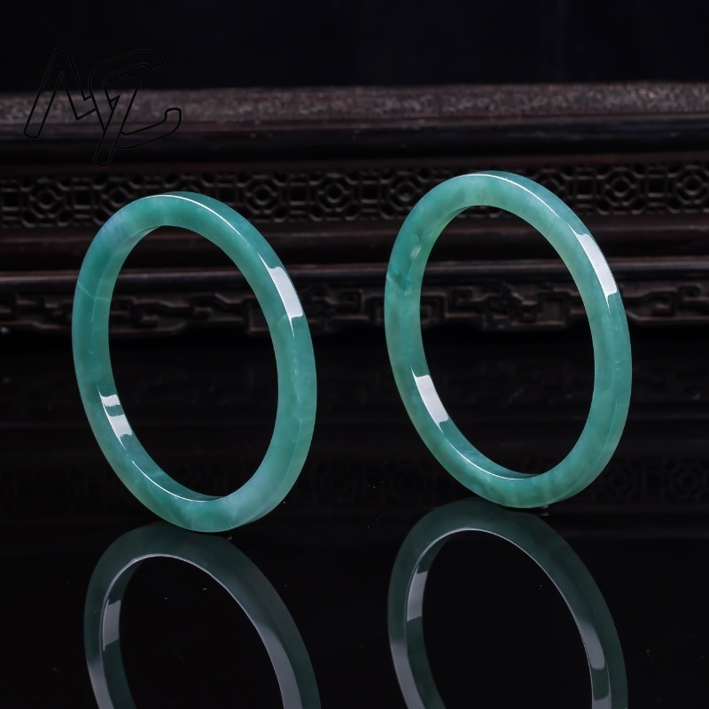Bracelet en émeraude naturelle - Jewelry & Watches Bench avis et prix